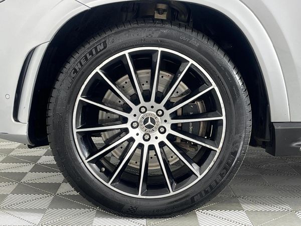 2020-Mercedes-Benz-GLE-Coupe-400d-4Matic image:4