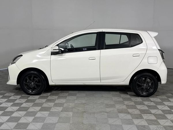 2022-Toyota-Agya-10-Auto image:18