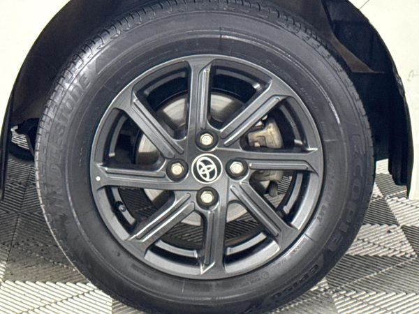 2022-Toyota-Agya-10-Auto image:5