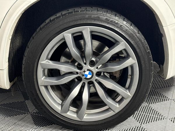 2012-BMW-X5-M50d image:6