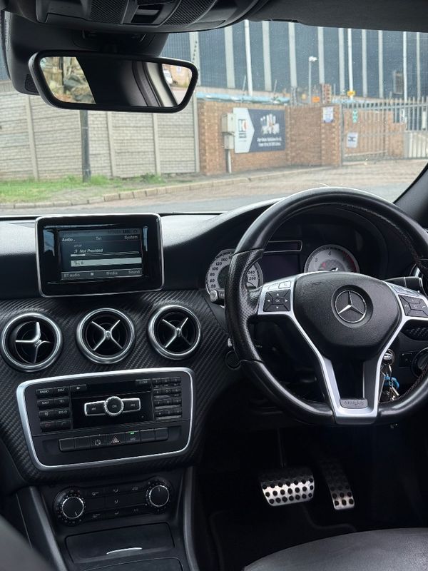 2014-Mercedes-Benz-A-Class-A-220-CDI-BE-AMG-Sport-Auto image:12