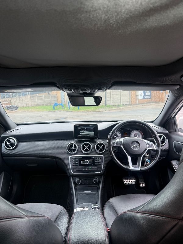 2014-Mercedes-Benz-A-Class-A-220-CDI-BE-AMG-Sport-Auto image:16