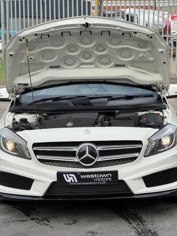 2014-Mercedes-Benz-A-Class-A-220-CDI-BE-AMG-Sport-Auto image:17