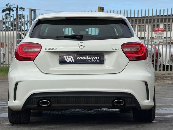 2014-Mercedes-Benz-A-Class-A-220-CDI-BE-AMG-Sport-Auto image:5
