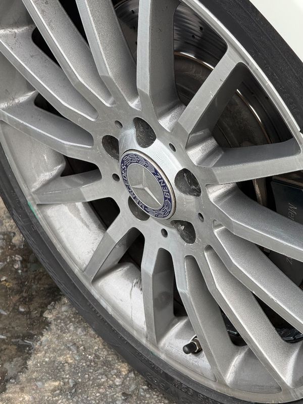 2014-Mercedes-Benz-A-Class-A-220-CDI-BE-AMG-Sport-Auto image:7