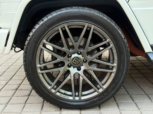 2012-Mercedes-AMG-G-Class-G55-AMG image:8