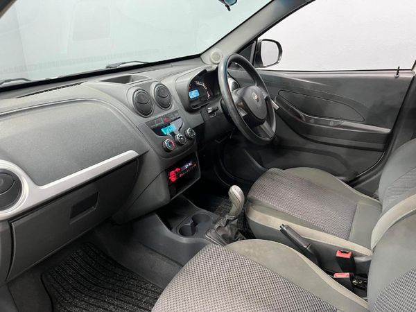 2014-Chevrolet-Utility-14-AC image:13