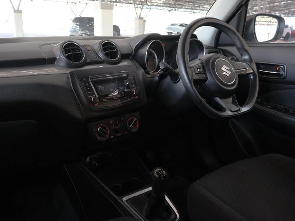 2018-Suzuki-Swift-12-GL image:17
