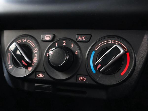 2018-Suzuki-Swift-12-GL image:20
