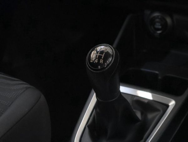2018-Suzuki-Swift-12-GL image:21