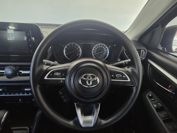 2024-Toyota-Urban-Cruiser-15-XR-Auto image:5