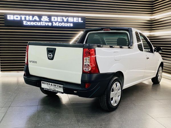 2021-Nissan-NP200-16-AC-Safety-Pack image:9