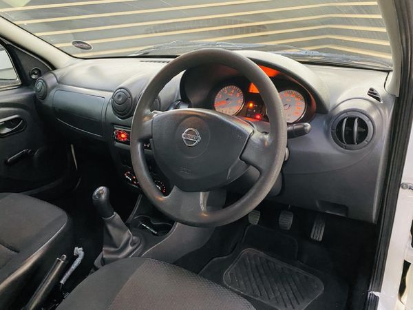 2021-Nissan-NP200-16-AC-Safety-Pack image:14