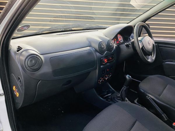 2021-Nissan-NP200-16-AC-Safety-Pack image:17