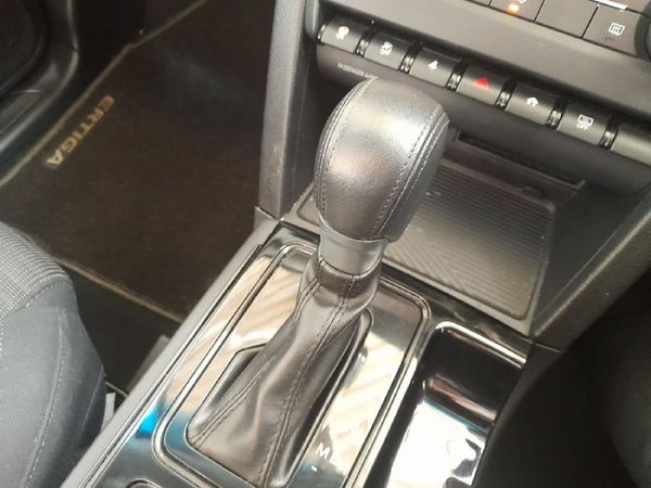 2024-Mahindra-XUV-700-20-AX5-Auto image:20