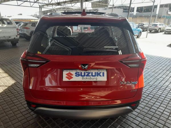 2024-Mahindra-XUV-700-20-AX5-Auto image:5