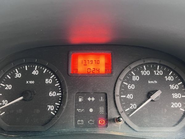 2015-Nissan-NP200-16 image:7