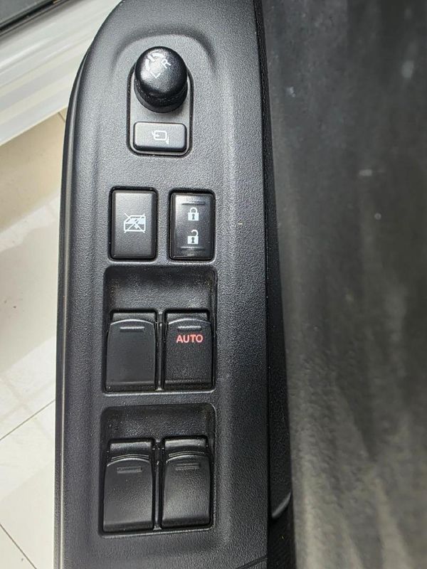 2025-Suzuki-Swift-12-GL image:11
