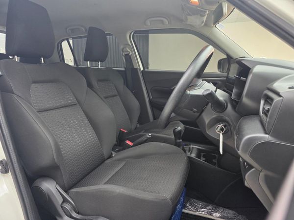 2025-Suzuki-Swift-12-GL image:14