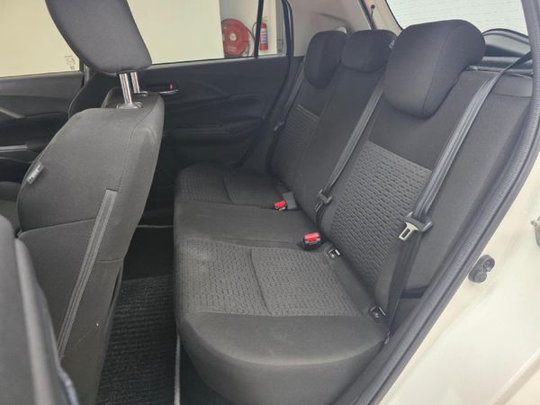 2025-Suzuki-Swift-12-GL image:15