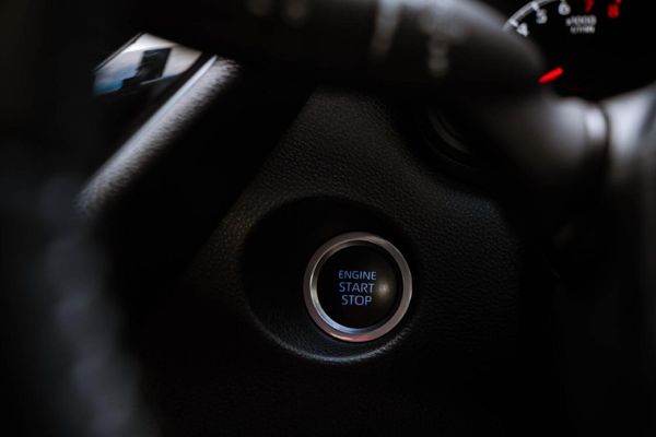 2024-Toyota-Corolla-Cross-18-XS image:18