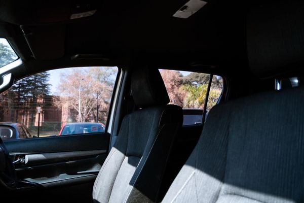 2021-Toyota-Hilux-28-GD-6-Raised-Body-Legend-Auto-Double-Cab image:14