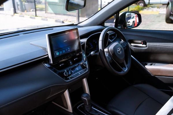 2025-Toyota-Corolla-Cross-18-XS image:14