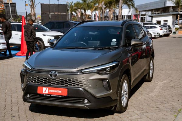 2025-Toyota-Corolla-Cross-18-XS image:1