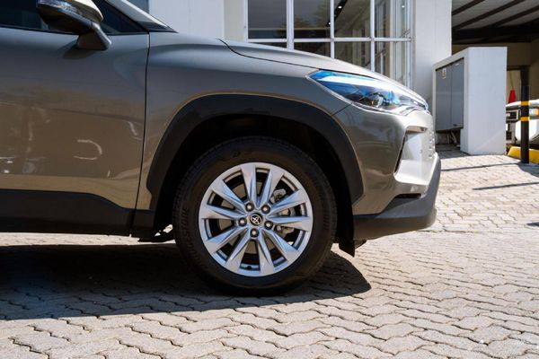 2025-Toyota-Corolla-Cross-18-XS image:28