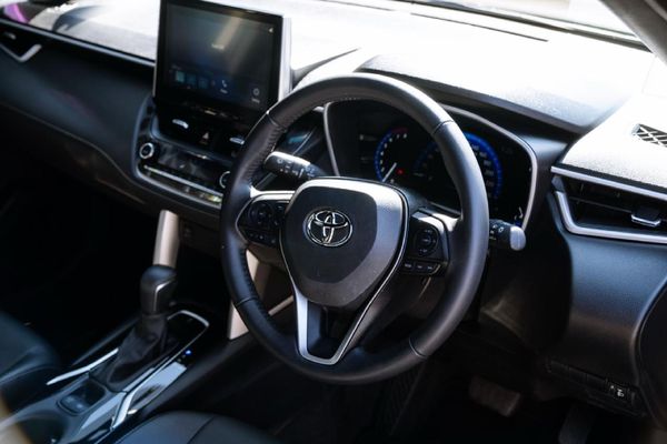 2025-Toyota-Corolla-Cross-18-XS image:6