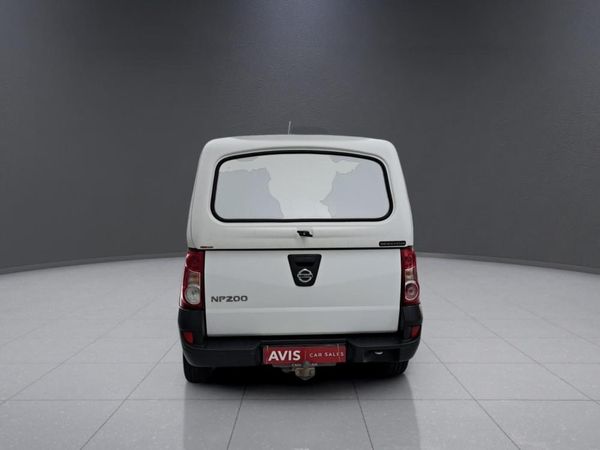 2023-Nissan-NP200-16-AC-Safety-Pack image:5