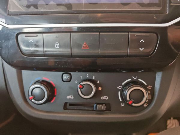 2022-Renault-Kwid-10-Climber-Auto image:14