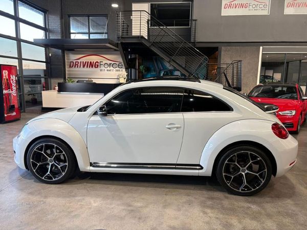 2015-Volkswagen-Beetle-14-TSI-Sport-Auto image:7