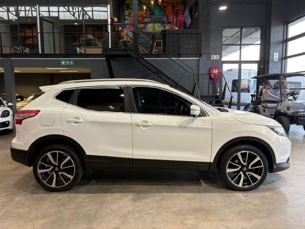 2016-Nissan-Qashqai-12T-Acenta-Tech-Design image:3