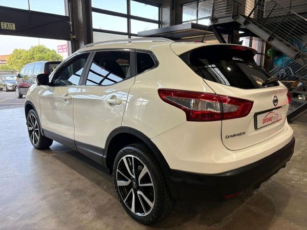 2016-Nissan-Qashqai-12T-Acenta-Tech-Design image:6