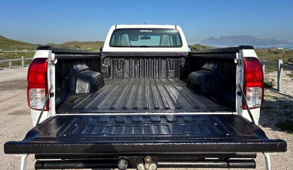 2022-Toyota-Hilux-24-GD-S-Single-Cab image:11