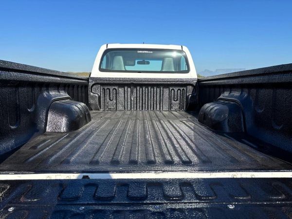 2022-Toyota-Hilux-24-GD-S-Single-Cab image:18