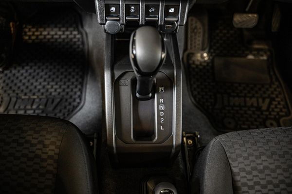 2024-Suzuki-Jimny-15-GLX-Auto image:17