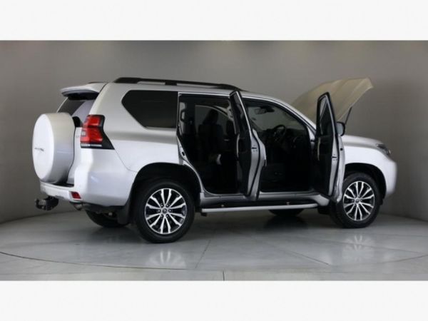 2024-Toyota-Land-Cruiser-Prado-28-GD-VX-L-Auto image:14