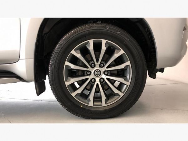 2024-Toyota-Land-Cruiser-Prado-28-GD-VX-L-Auto image:16