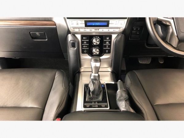 2024-Toyota-Land-Cruiser-Prado-28-GD-VX-L-Auto image:29