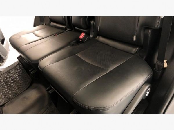 2024-Toyota-Land-Cruiser-Prado-28-GD-VX-L-Auto image:5