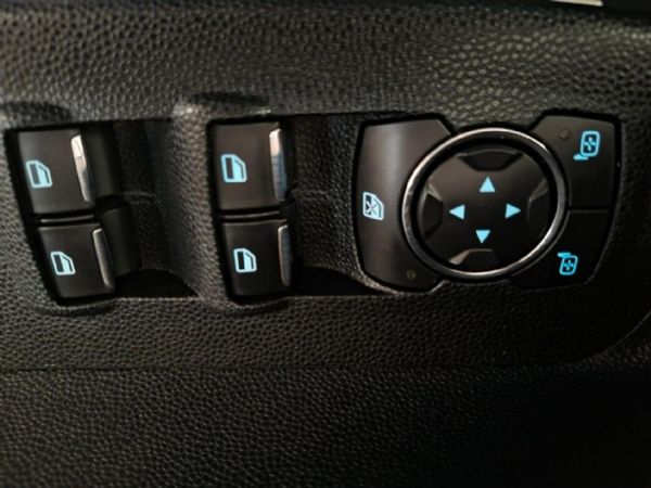 2020-Ford-EcoSport-15-TiVCT-Ambiente-Auto image:13