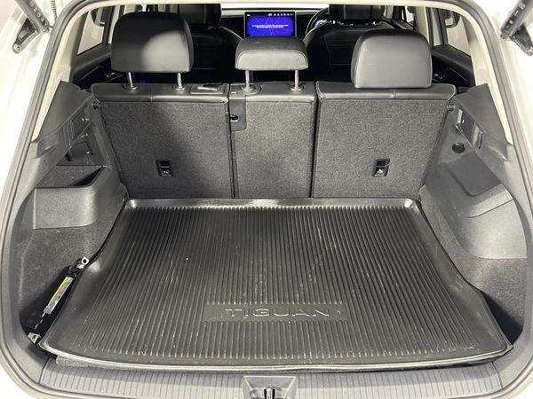 2024-Volkswagen-Tiguan-20TDI-Life-4Motion image:10