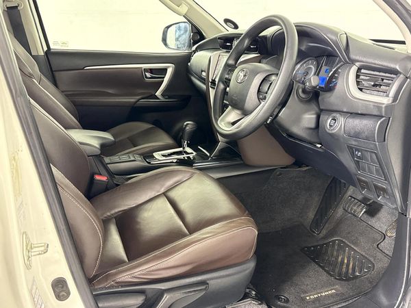 2020-Toyota-Fortuner-24-GD-6-4x4-Auto image:9