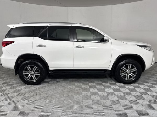 2020-Toyota-Fortuner-24-GD-6-4x4-Auto image:16