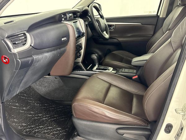2020-Toyota-Fortuner-24-GD-6-4x4-Auto image:8