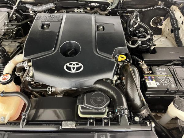 2021-Toyota-Hilux-28-GD-6-Raised-Body-Legend-4x4-Extended-Cab image:11