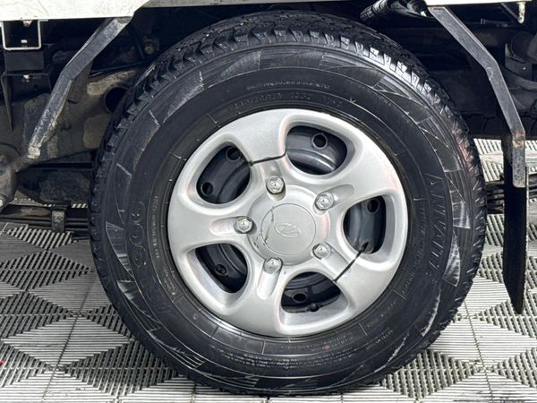 2023-Mahindra-Pik-Up-22-mHawk-S4-Dropside image:4