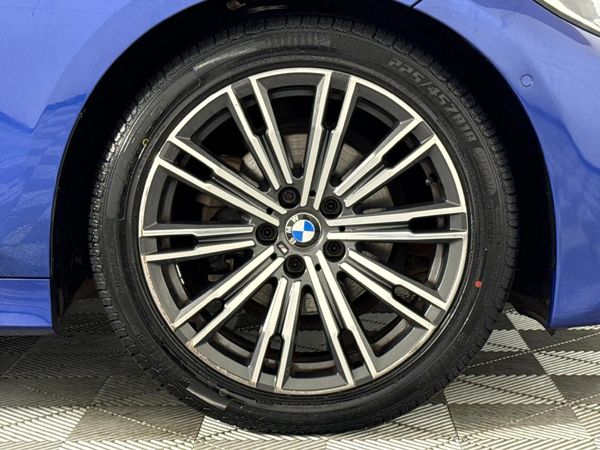 2021-BMW-3-Series-318i-M-Sport-Launch-Edition-Auto image:5